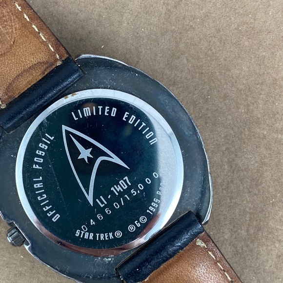 Vintage Star Trek Official Limited Addition U.S.S. Enterprise  with Box - Picture 7 of 11